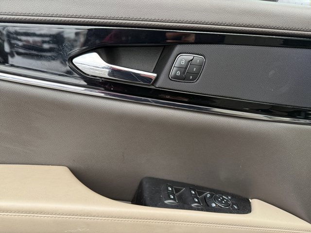 Certified 2023 Lincoln Nautilus Reserve image 20