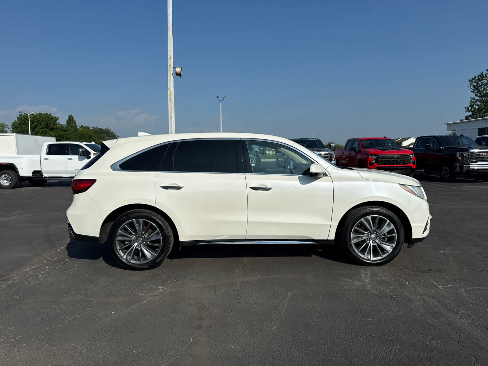 Used 2017 Acura MDX SH-AWD w/ Technology Package image 6