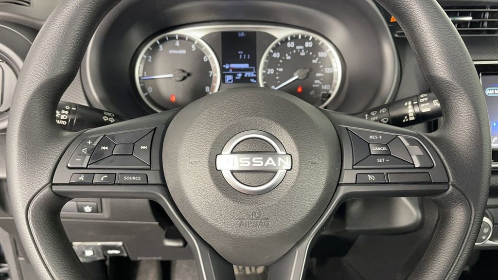 New 2025 Nissan Kicks Play S image 23