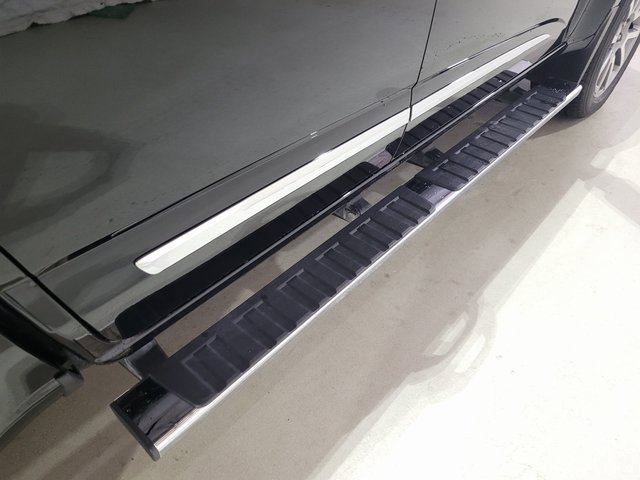 Used 2022 GMC Canyon Denali image 36