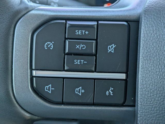 Used 2024 Ford F250 Lariat w/ Black Appearance Package image 20