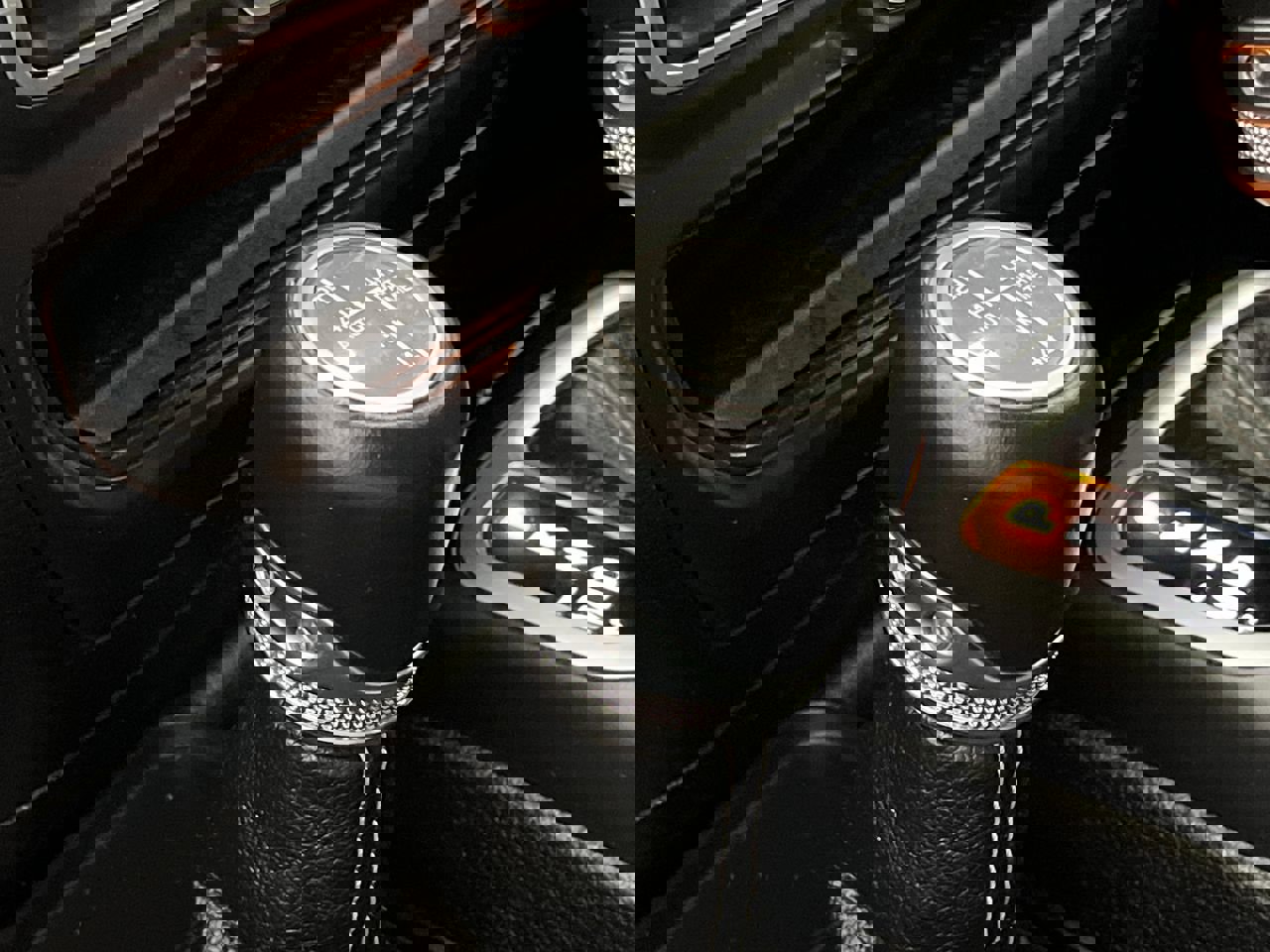 Used 2018 Jeep Wrangler Unlimited Sahara image 15