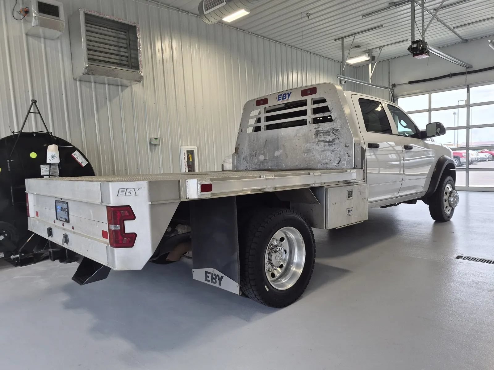 Used 2021 RAM 5500 Tradesman w/ Chrome Appearance Group AWD/4WD image 3