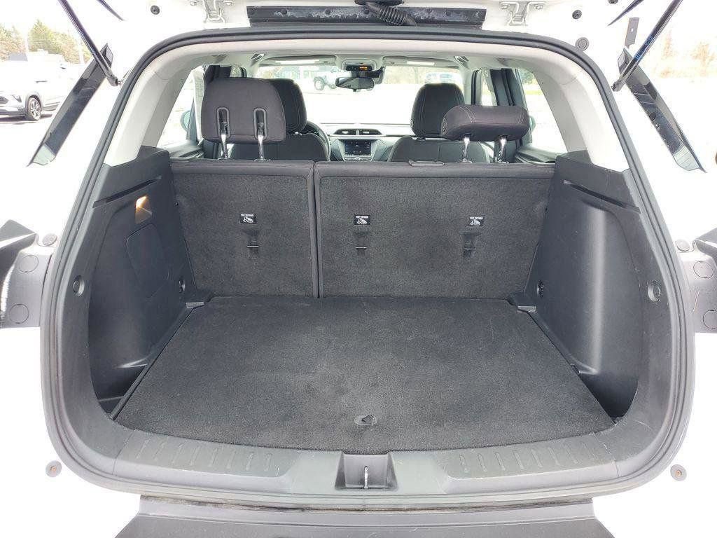 Used 2023 Chevrolet TrailBlazer LS image 28