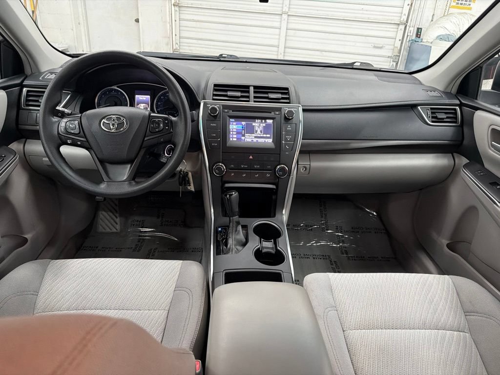 Used 2017 Toyota Camry FWD image 20