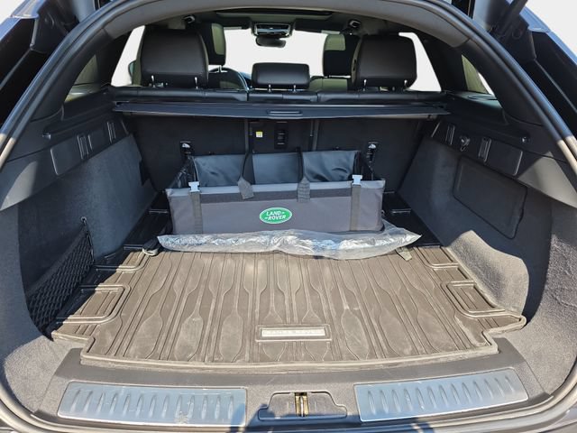 Certified 2025 Land Rover Range Rover Velar Dynamic SE AWD/4WD image 14