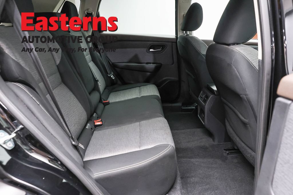 Used 2022 Nissan Rogue SV AWD/4WD image 23