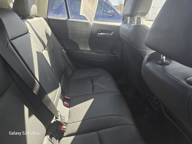 Used 2022 Toyota Corolla Cross XLE w/ Convenience Package image 11