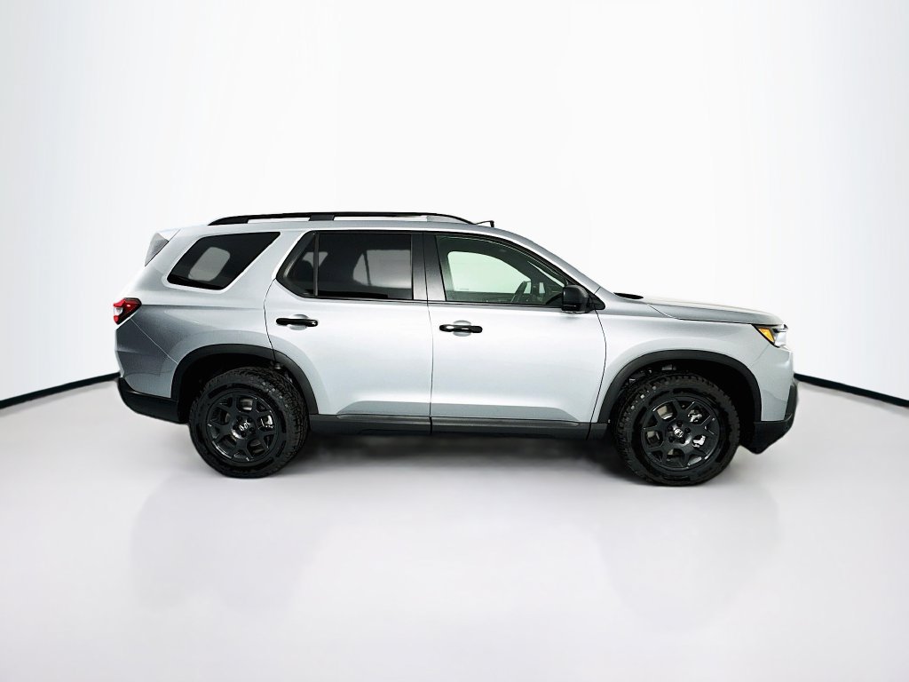 New 2026 Honda Pilot TrailSport image 8