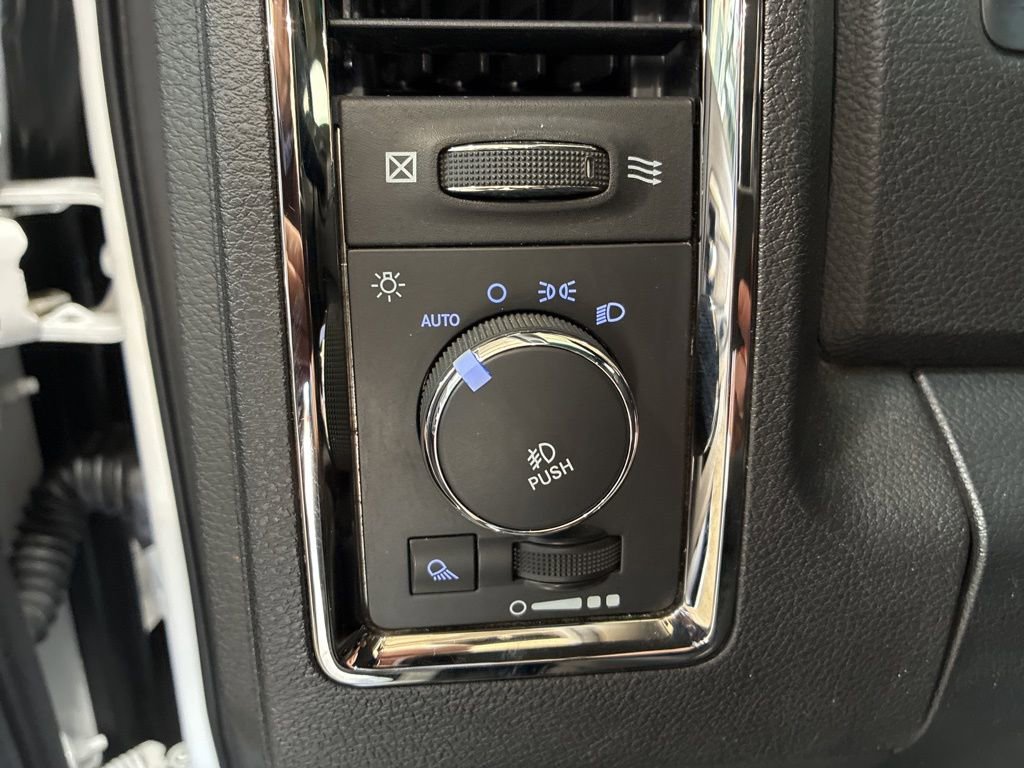 Used 2017 RAM 1500 Sport w/ Sport Premium Group image 12