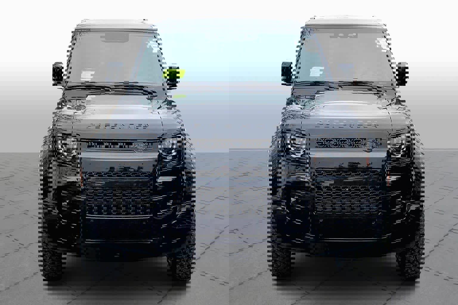 New 2026 Land Rover Defender 110 OCTA image 2