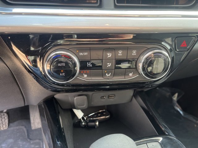 Used 2024 Chevrolet Trax LT w/ Driver Confidence Package image 26