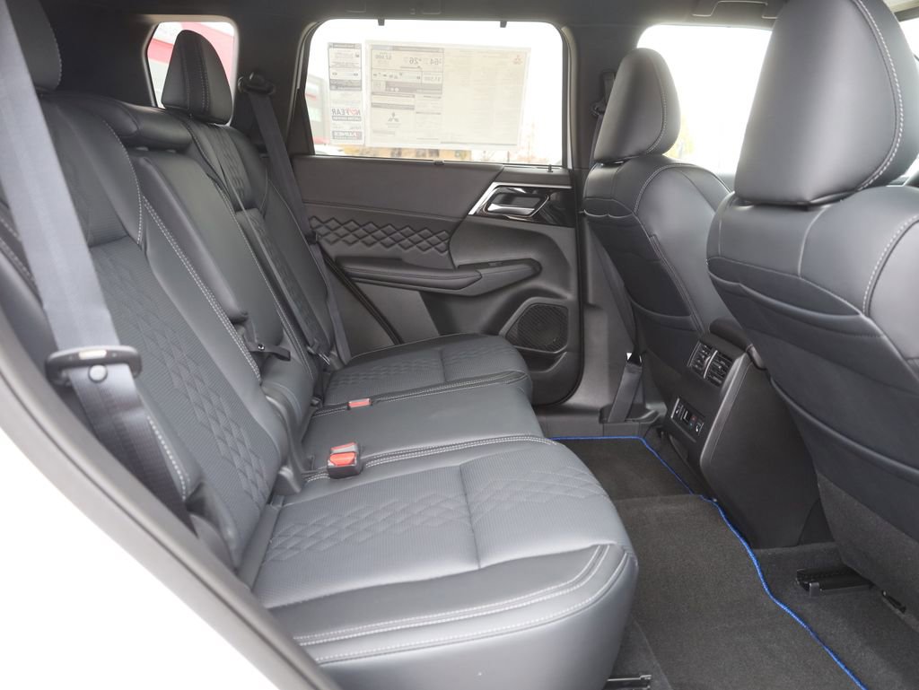 New 2025 Mitsubishi Outlander SEL Black Edition image 20