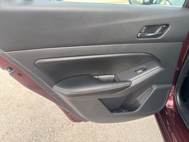 Used 2025 Nissan Altima 2.5 SV FWD image 17