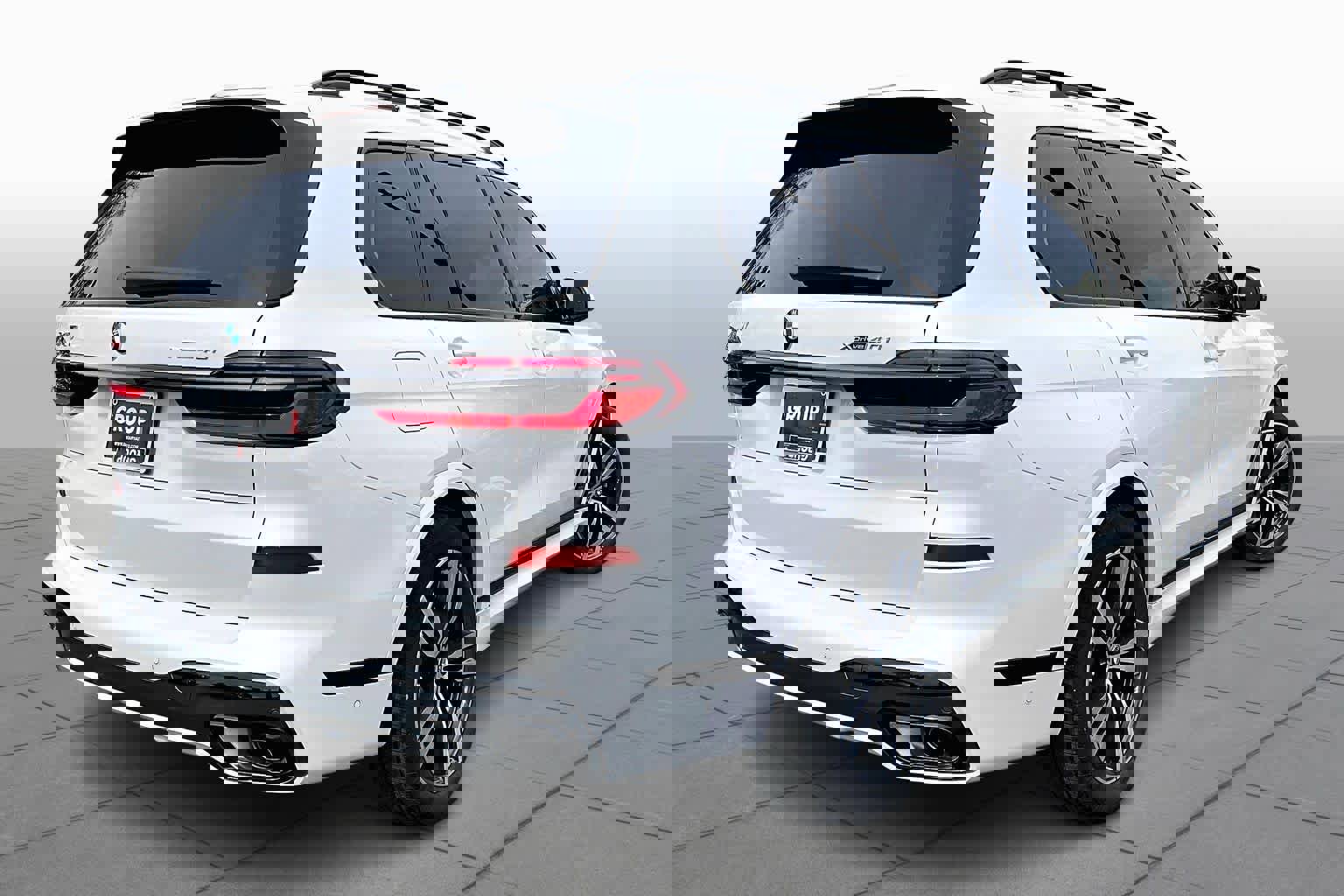 Certified 2024 BMW X7 xDrive40i w/ M Sport Package image 13