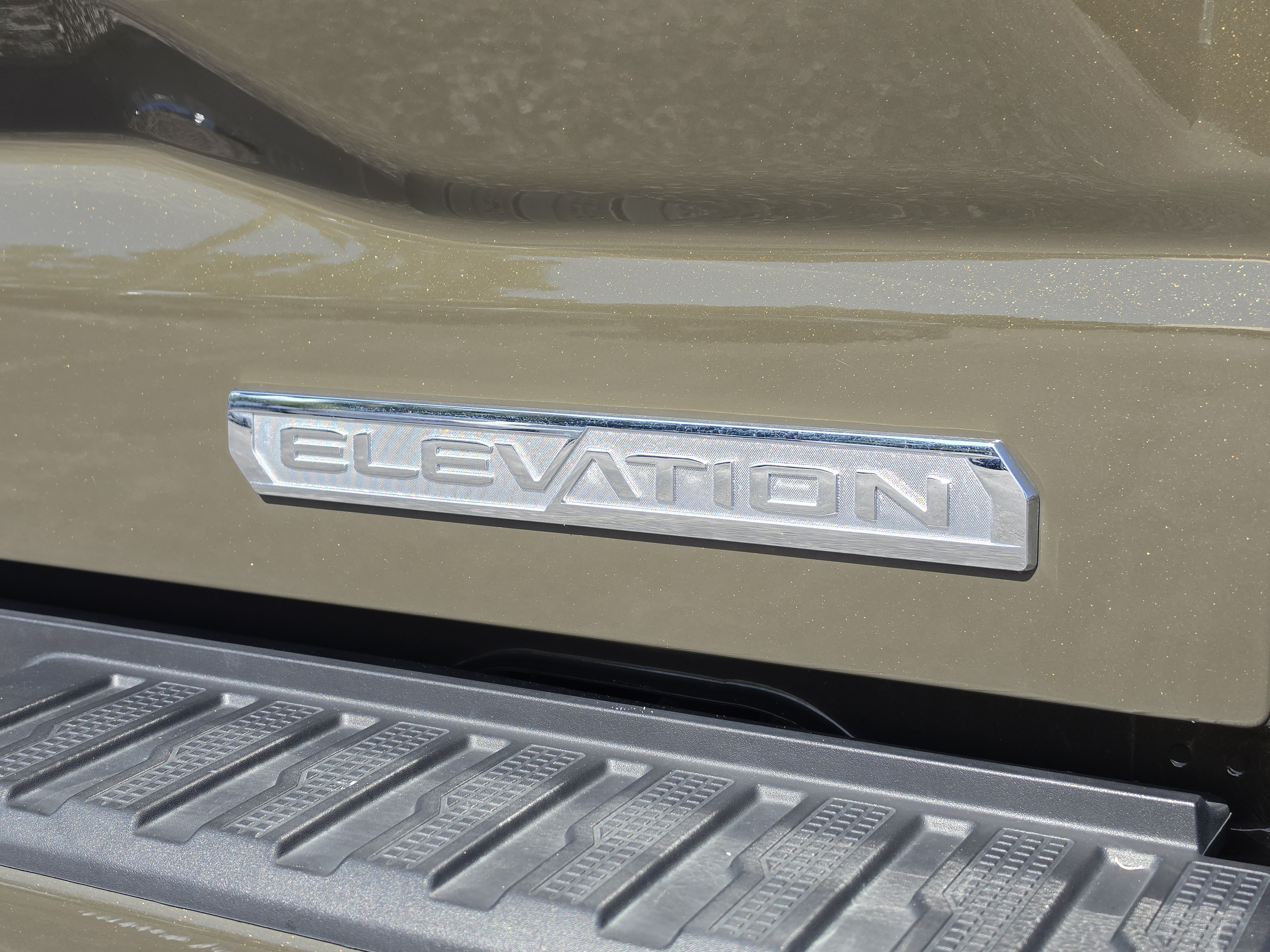 Certified 2023 GMC Sierra 1500 Elevation w/ X31 Off-Road Package AWD/4WD image 16