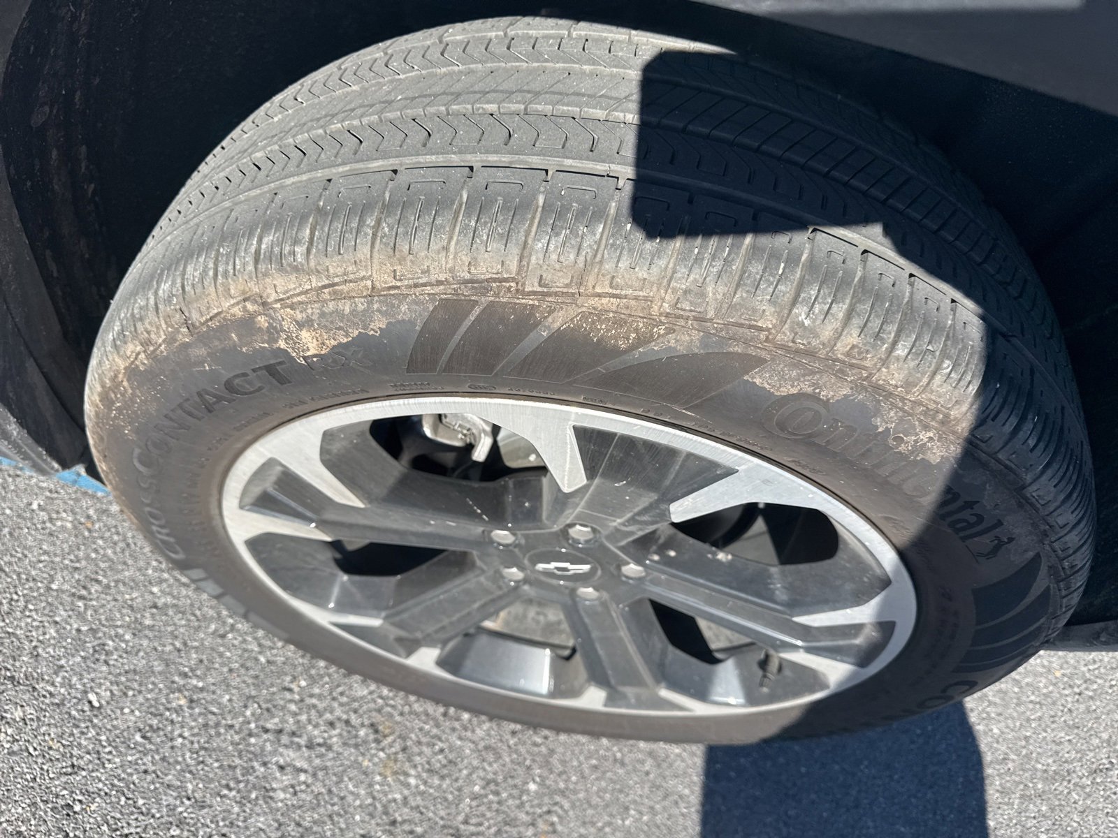 Used 2025 Chevrolet Equinox LT w/ Convenience Package II image 9