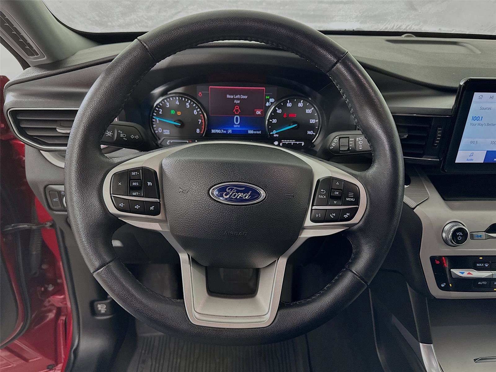 Used 2024 Ford Explorer XLT w/ Equipment Group 202A image 12