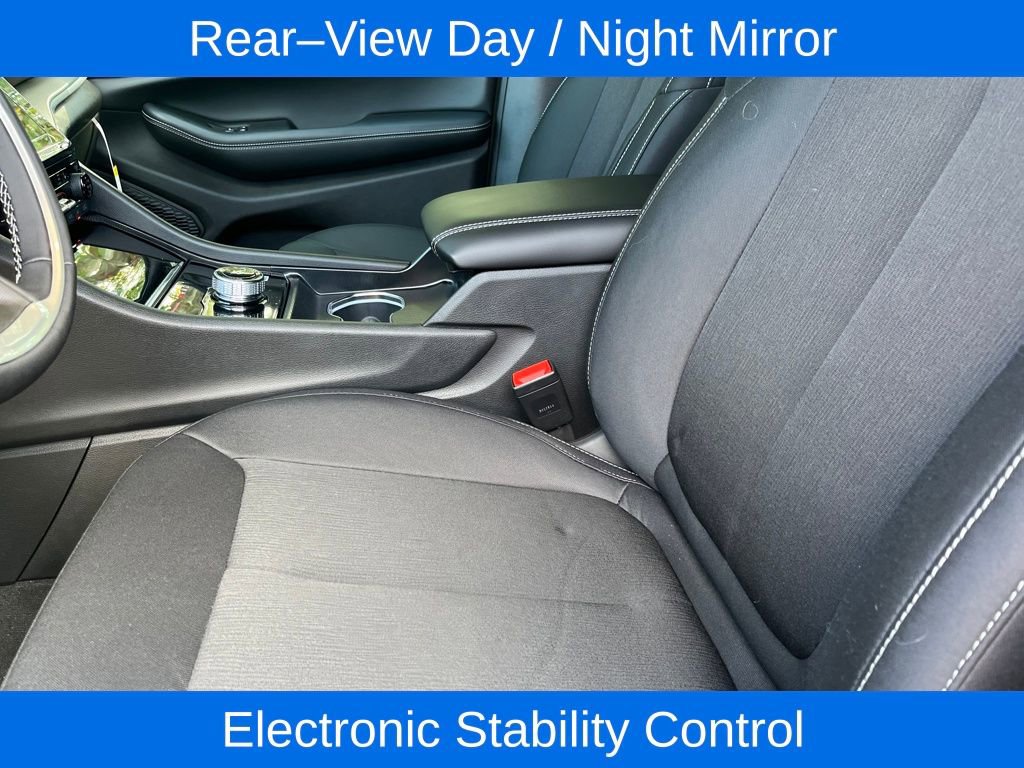 New 2025 Jeep Grand Cherokee L Laredo w/ Luxury Tech Group I image 14