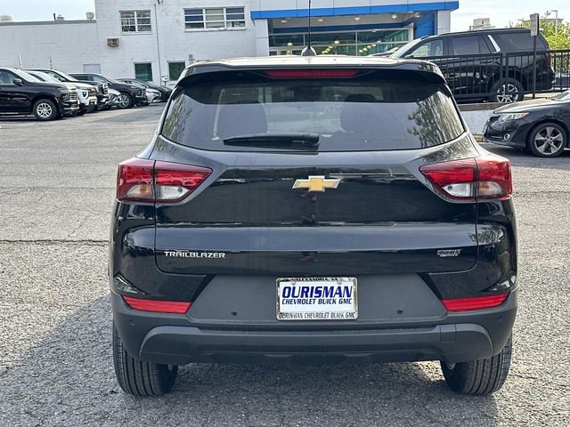 New 2026 Chevrolet TrailBlazer LS w/ LS Convenience Package FWD image 3