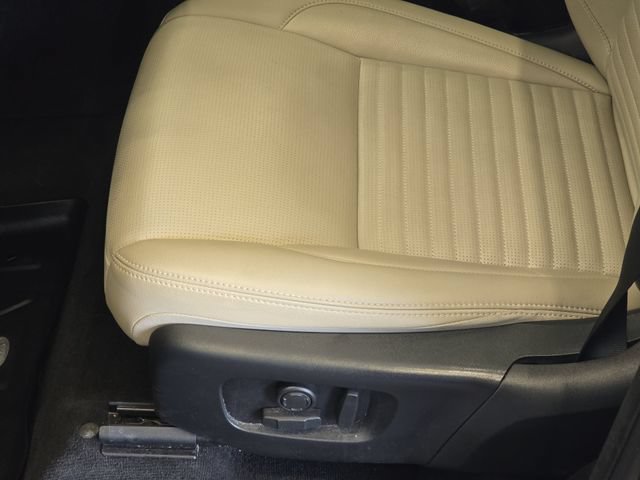 Used 2025 Land Rover Discovery Sport S AWD/4WD image 31