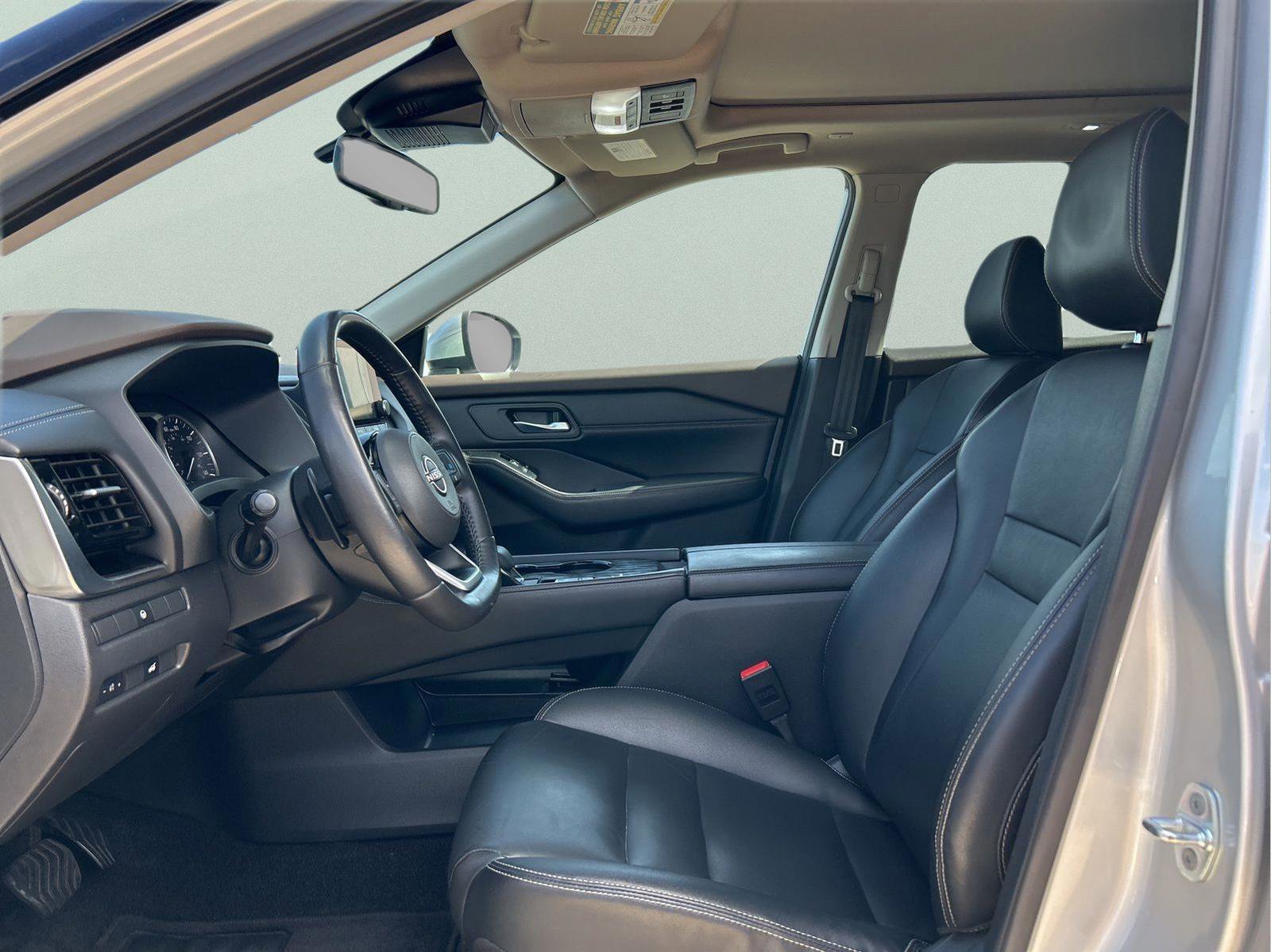 Used 2022 Nissan Rogue SL image 9