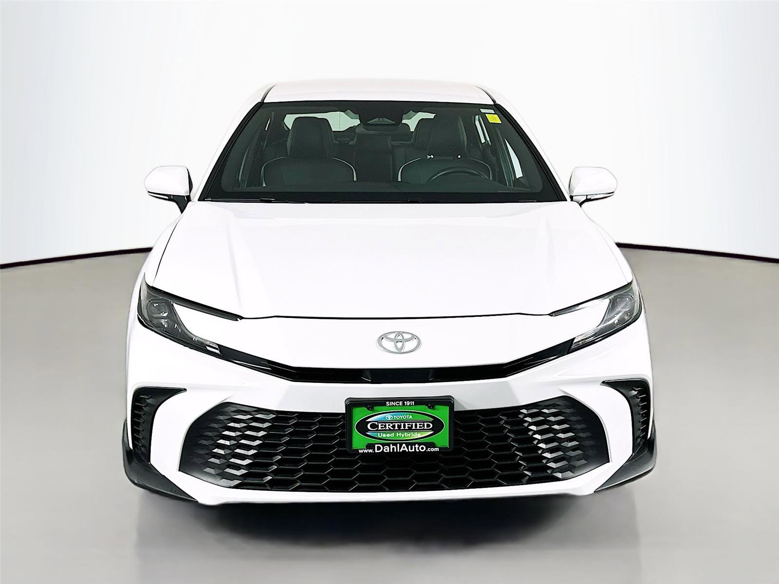 Certified 2025 Toyota Camry SE image 3