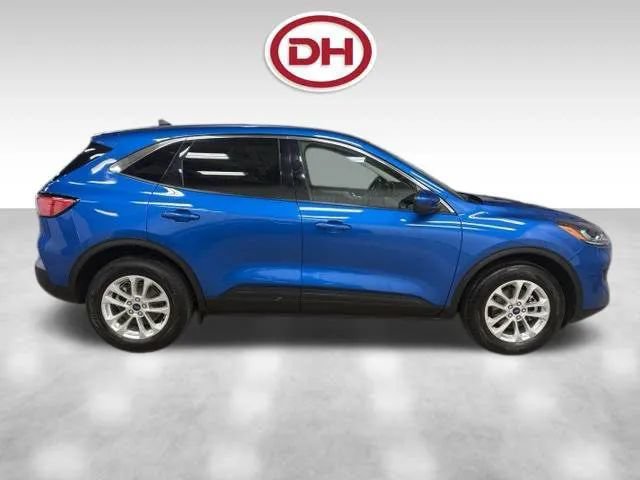 Used 2021 Ford Escape SE w/ Convenience Package AWD/4WD image 2