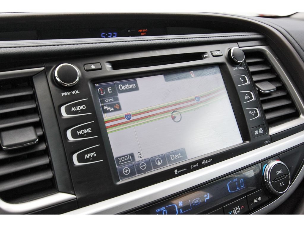 Used 2017 Toyota Highlander XLE FWD image 27