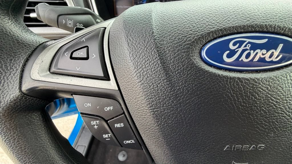 Used 2019 Ford Fusion SE FWD image 15