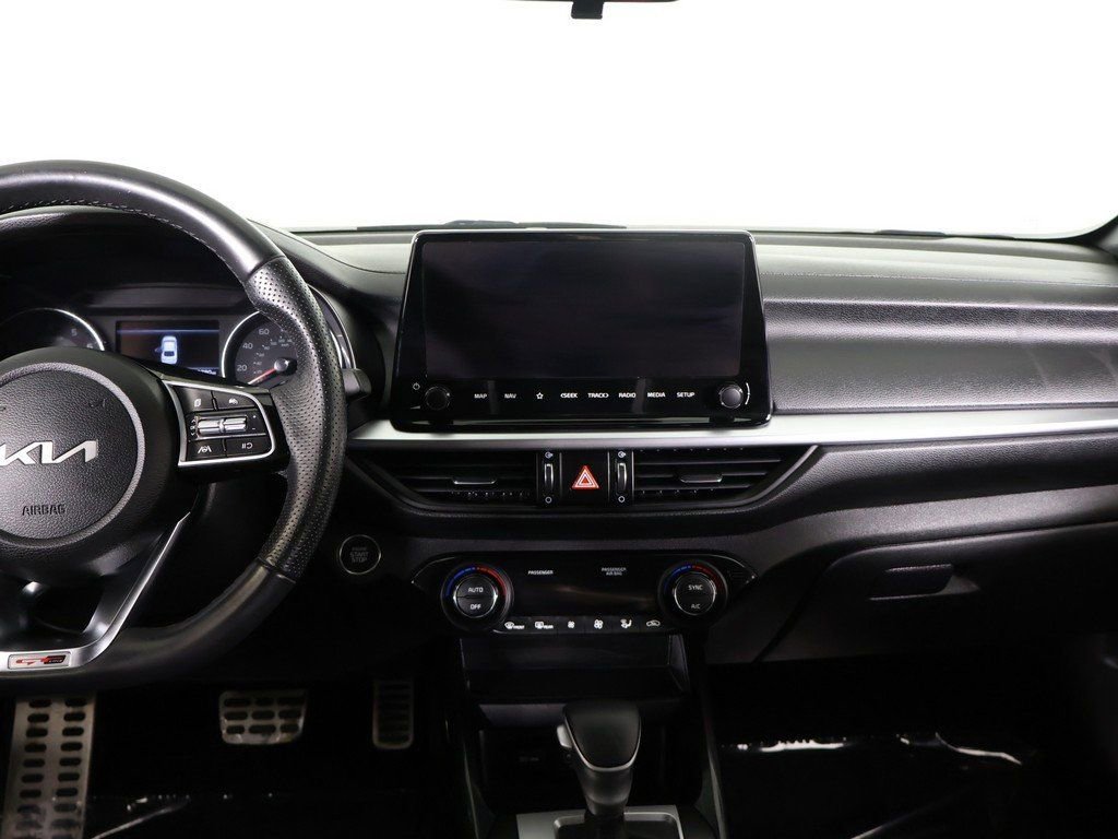 Used 2023 Kia Forte GT-Line image 33