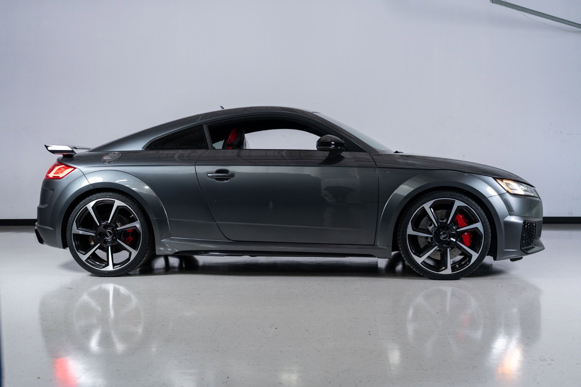 Used 2019 Audi TT RS AWD/4WD image 14