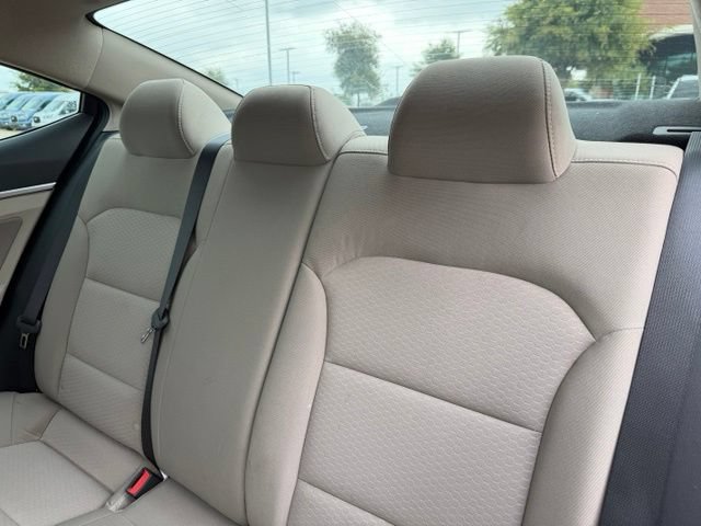 Used 2020 Hyundai Elantra SEL FWD image 21