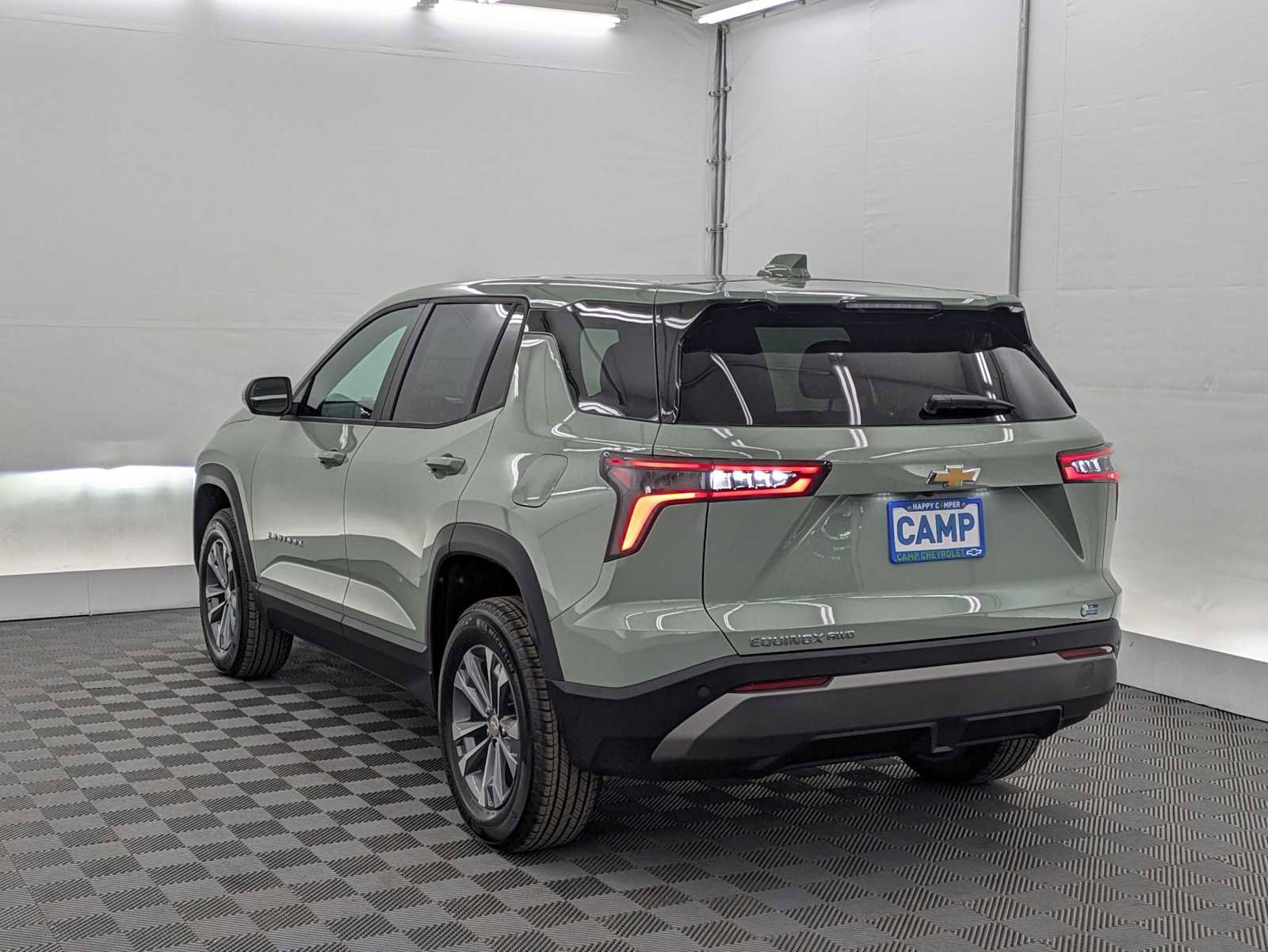 New 2026 Chevrolet Equinox LT image 4