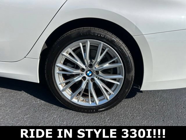Used 2023 BMW 330i Sedan w/ Driving Assistance Package RWD image 10