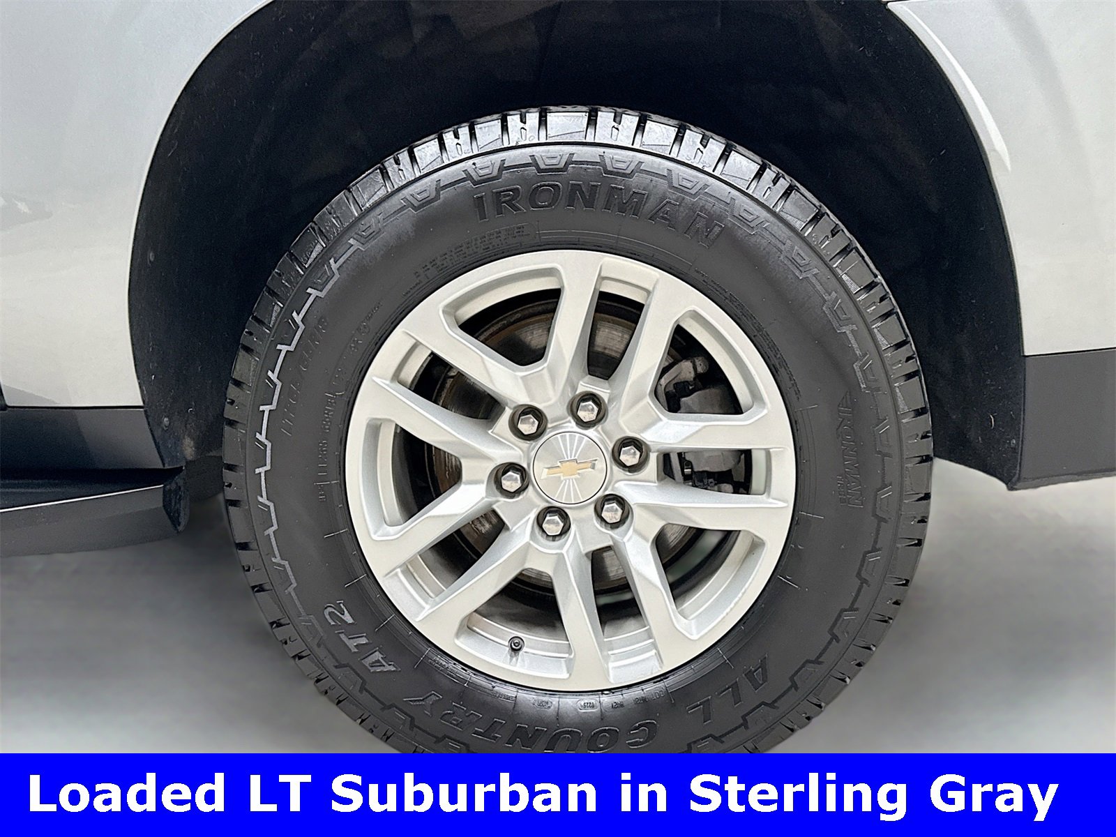 Used 2023 Chevrolet Suburban LT image 33