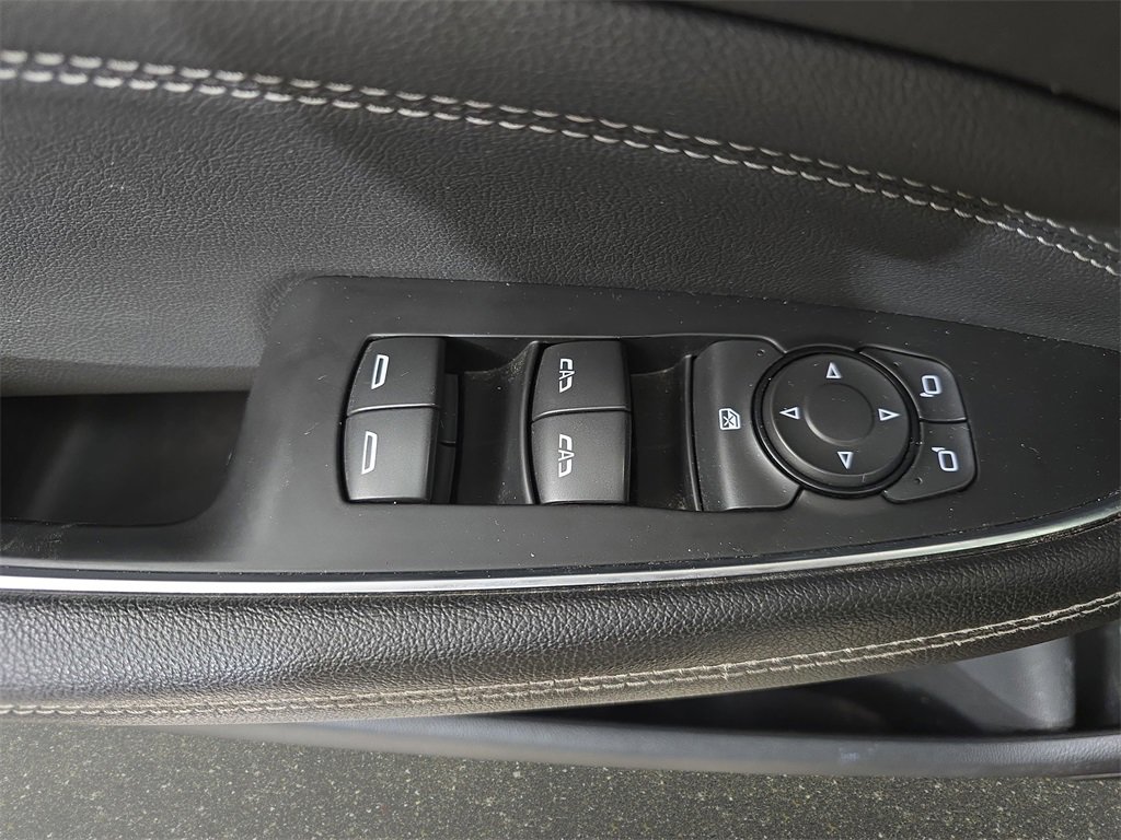Used 2018 Buick Regal Essence w/ Driver Confidence Package #1 image 31