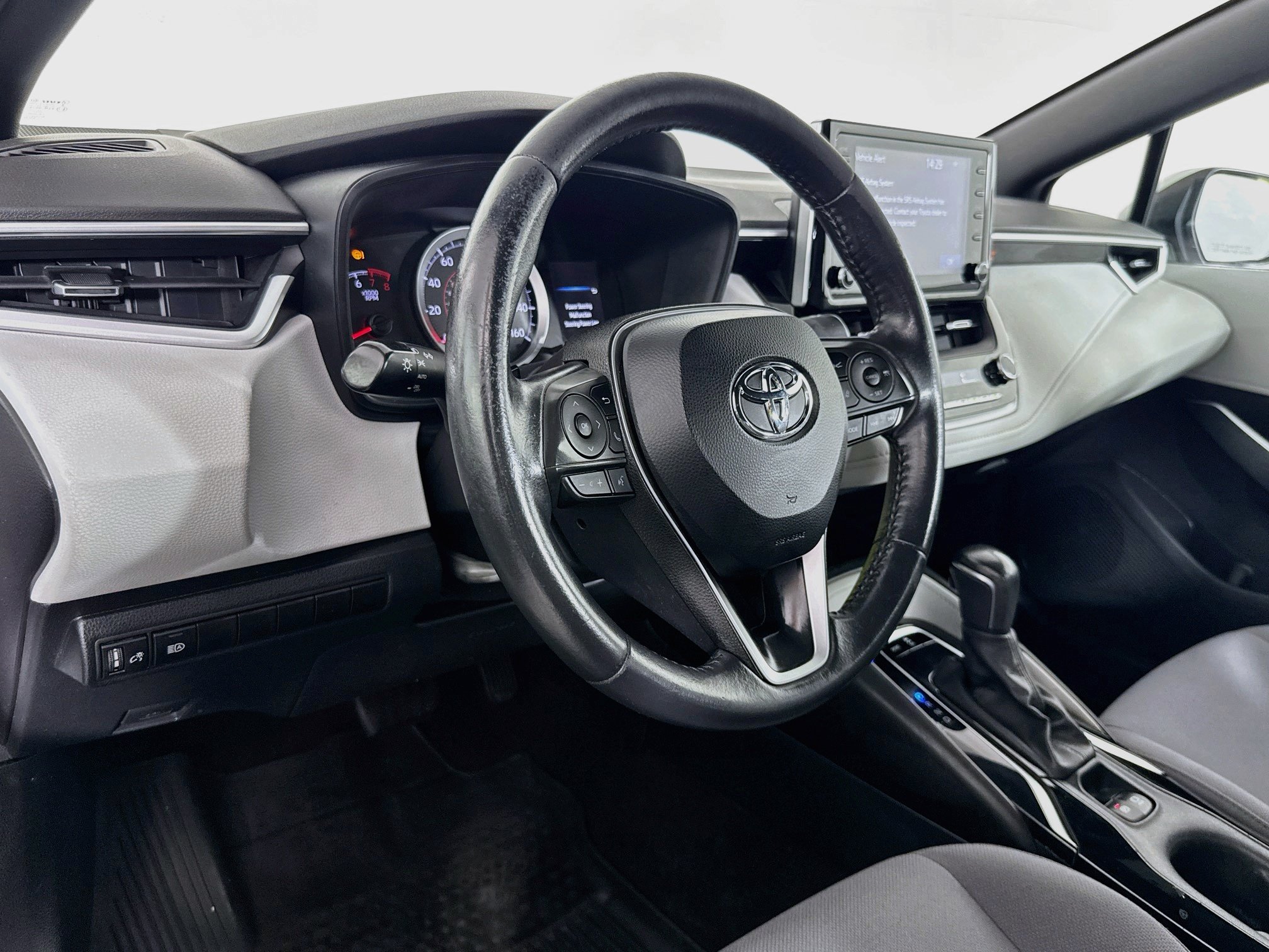 Used 2020 Toyota Corolla SE FWD image 35