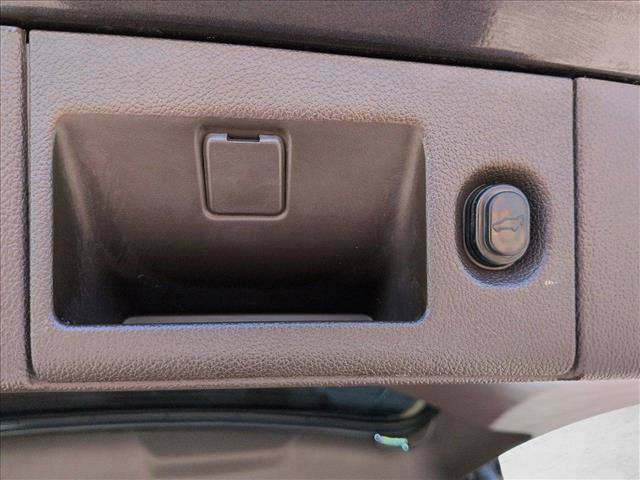 Used 2016 Chevrolet Tahoe LTZ AWD/4WD image 11