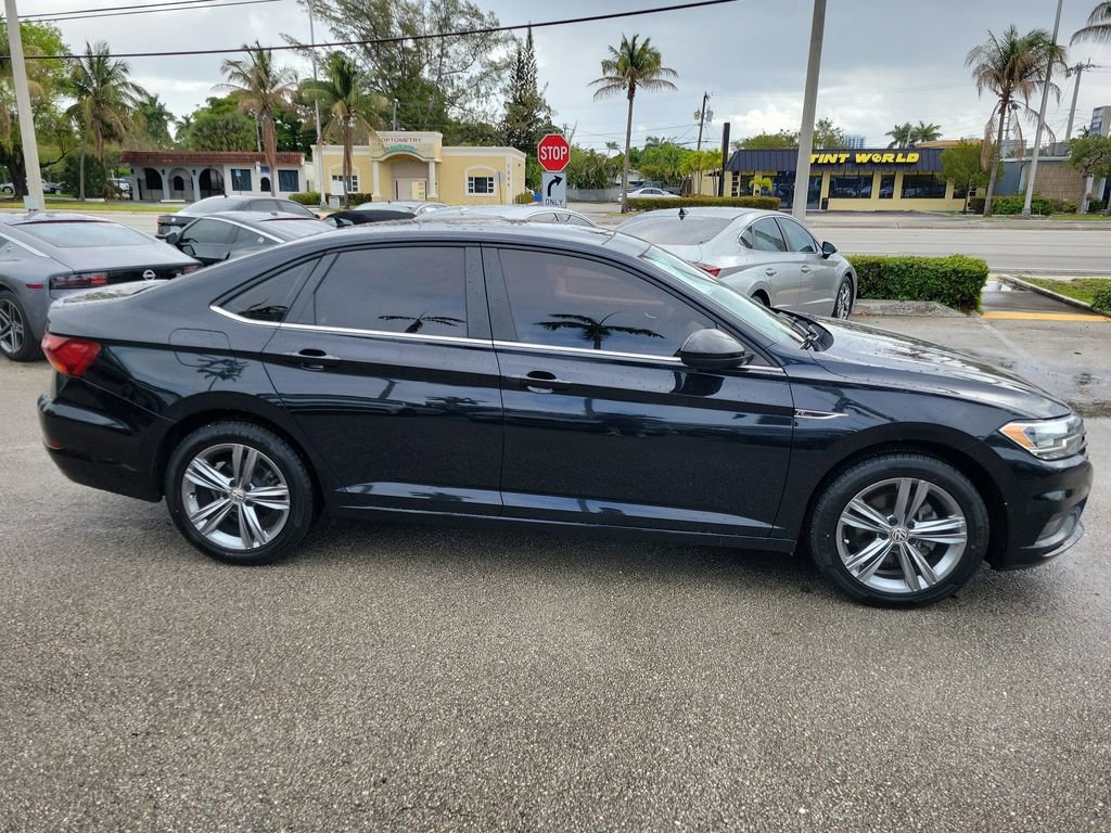 Used 2019 Volkswagen Jetta R-Line image 9