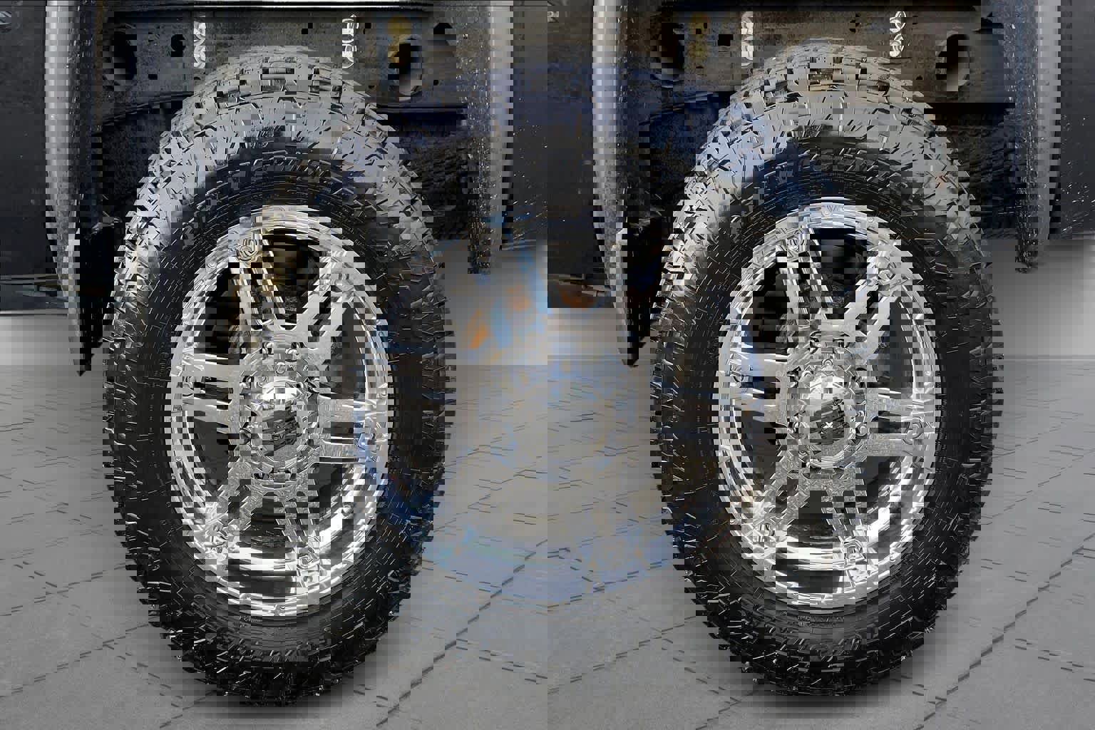 Used 2015 GMC Sierra 2500 Denali w/ Suspension Package, Off-Road image 11