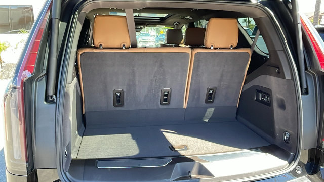 Used 2023 Cadillac Escalade Sport w/ Touring Package AWD/4WD image 36