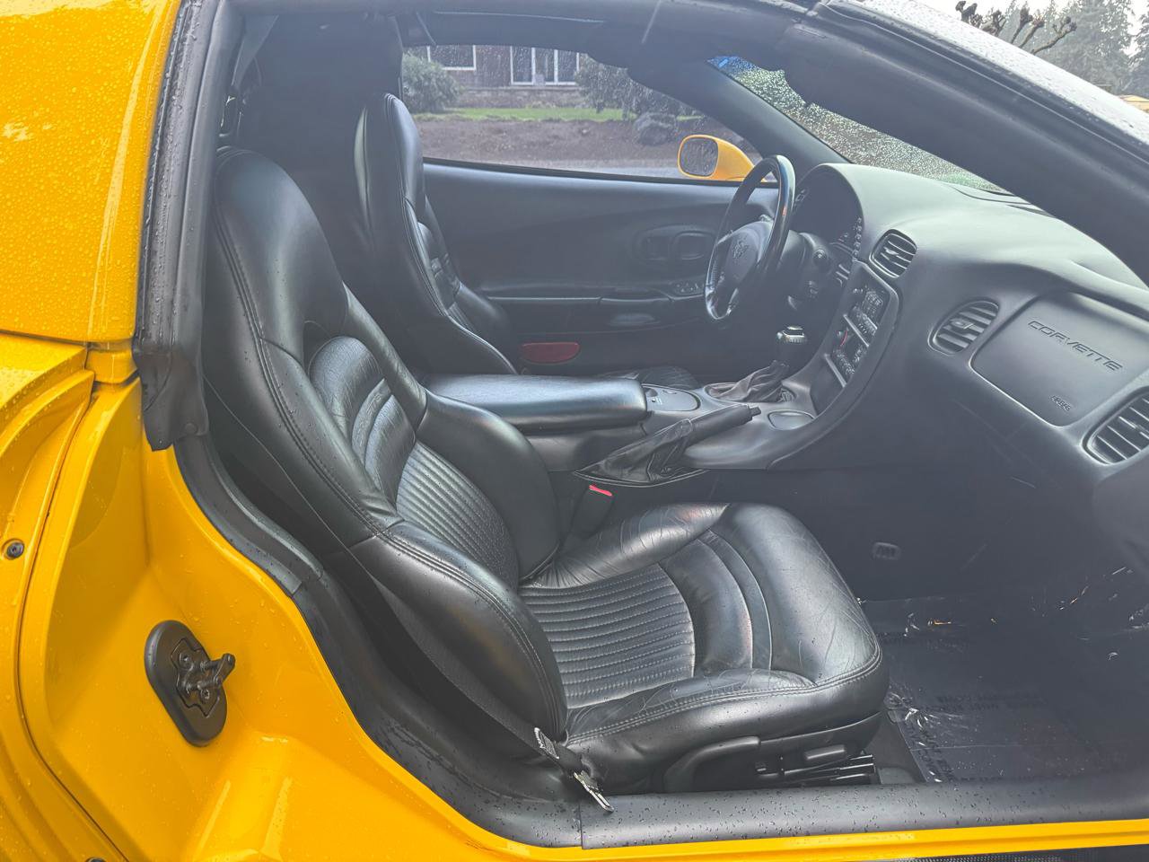 Used 2000 Chevrolet Corvette Coupe w/ Memory Pkg image 12