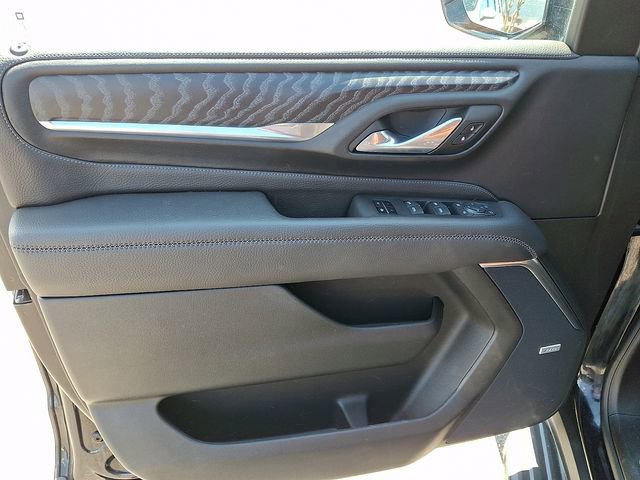 Used 2024 GMC Yukon Denali w/ Advanced Technology Package image 11