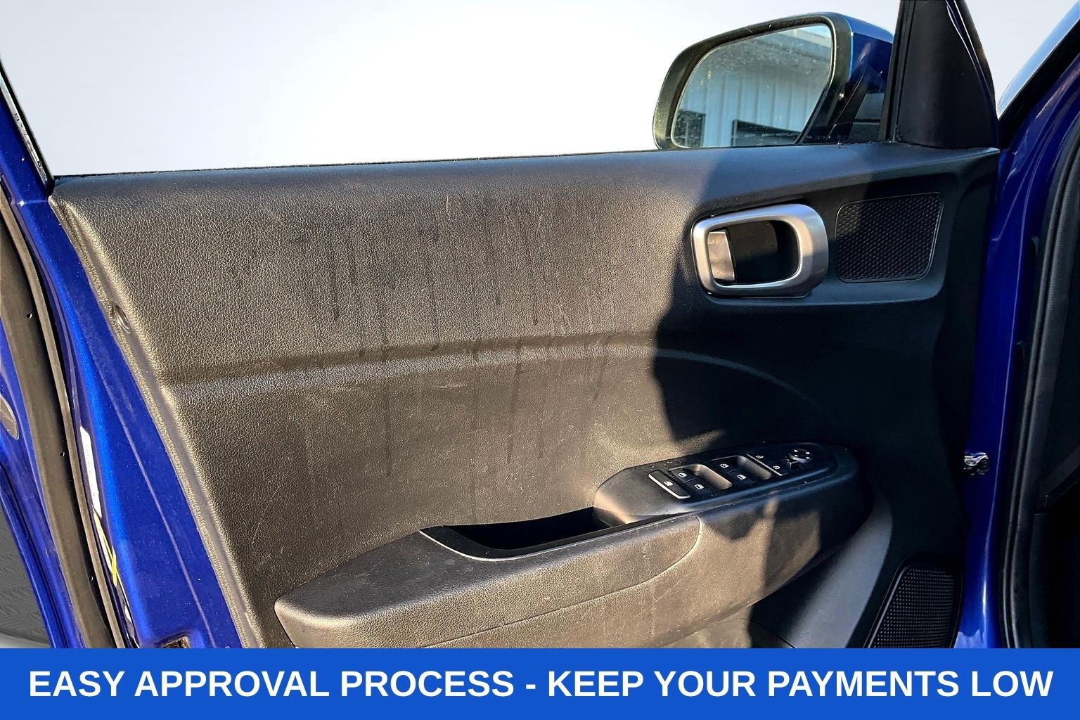 Used 2021 Hyundai Venue SEL FWD image 25