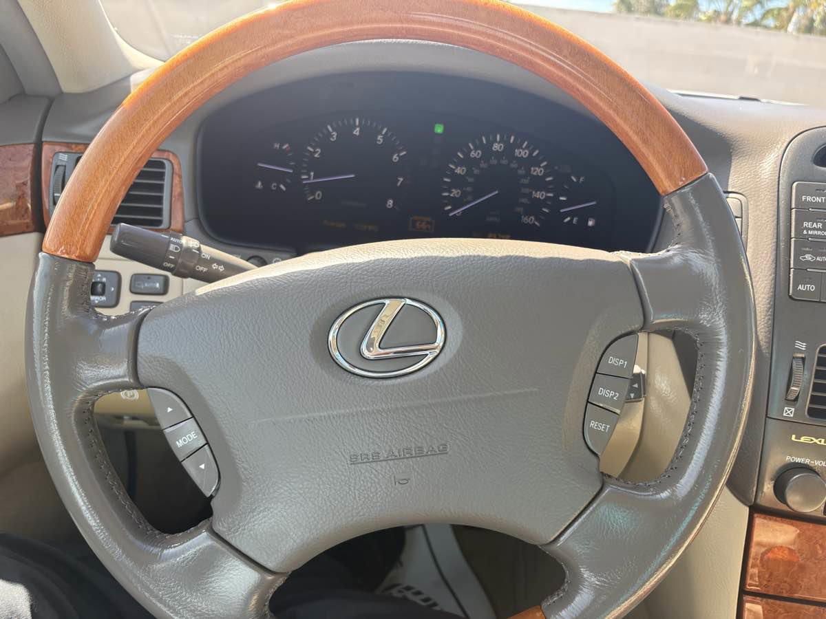 Used 2005 Lexus LS 430 image 39