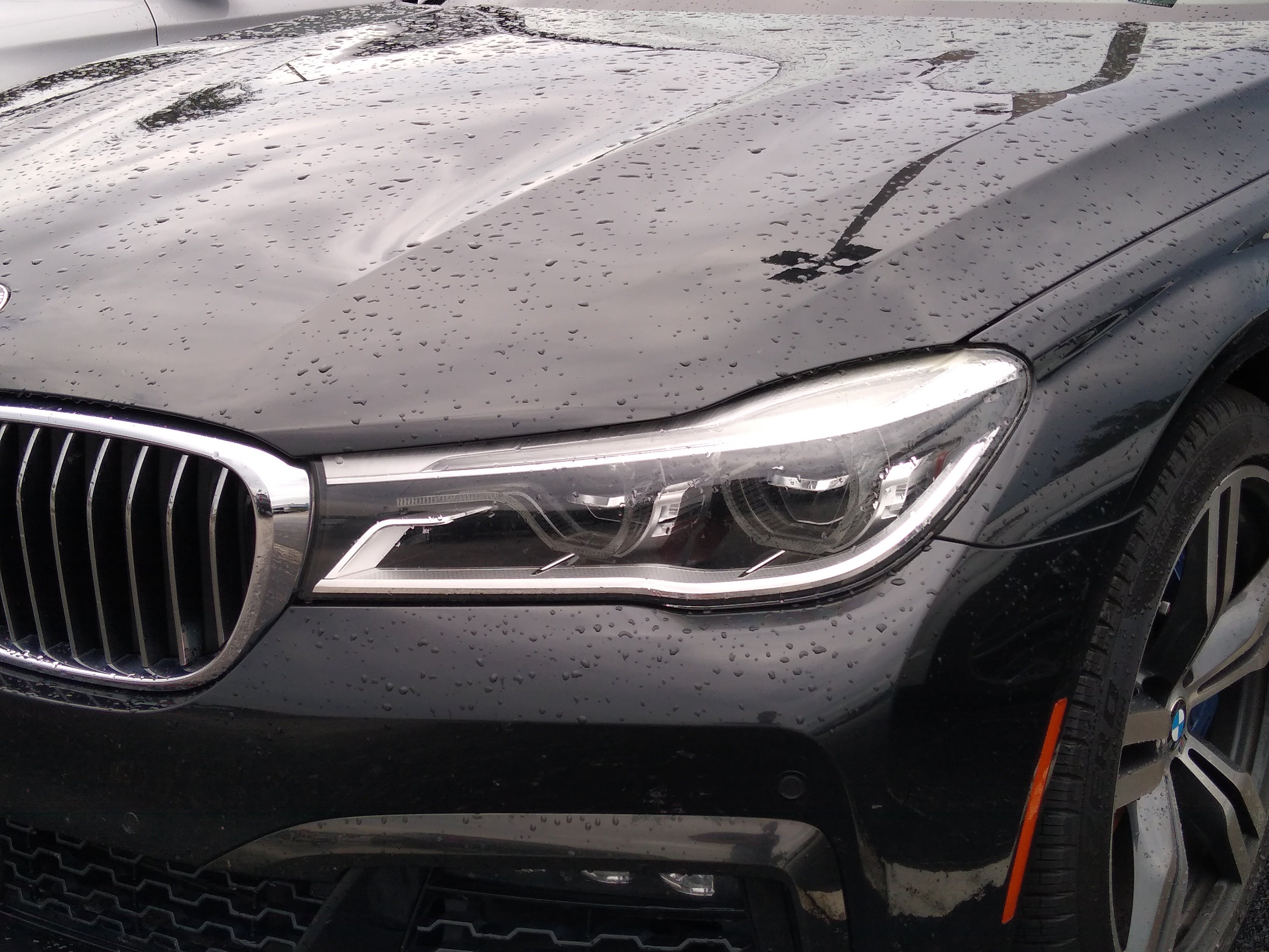 Used 2019 BMW 750i w/ Executive Package RWD image 9