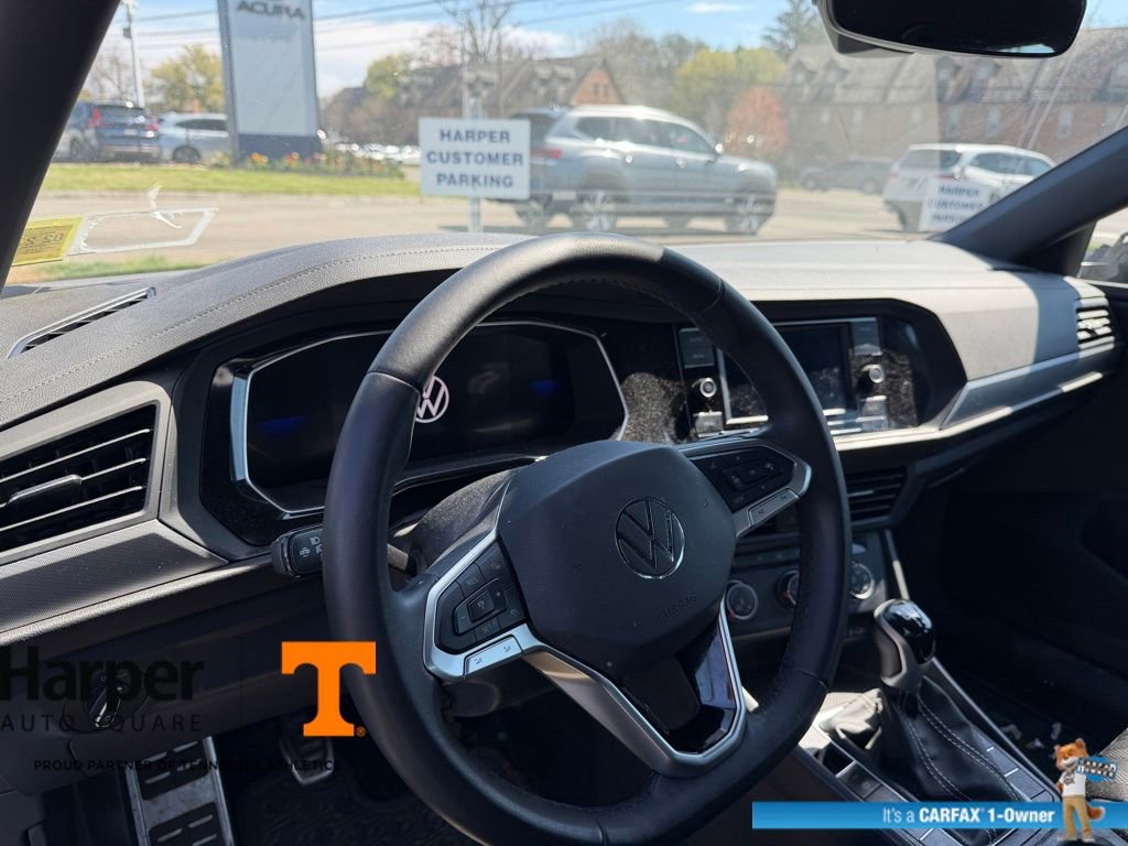 Used 2023 Volkswagen Jetta Sport image 14