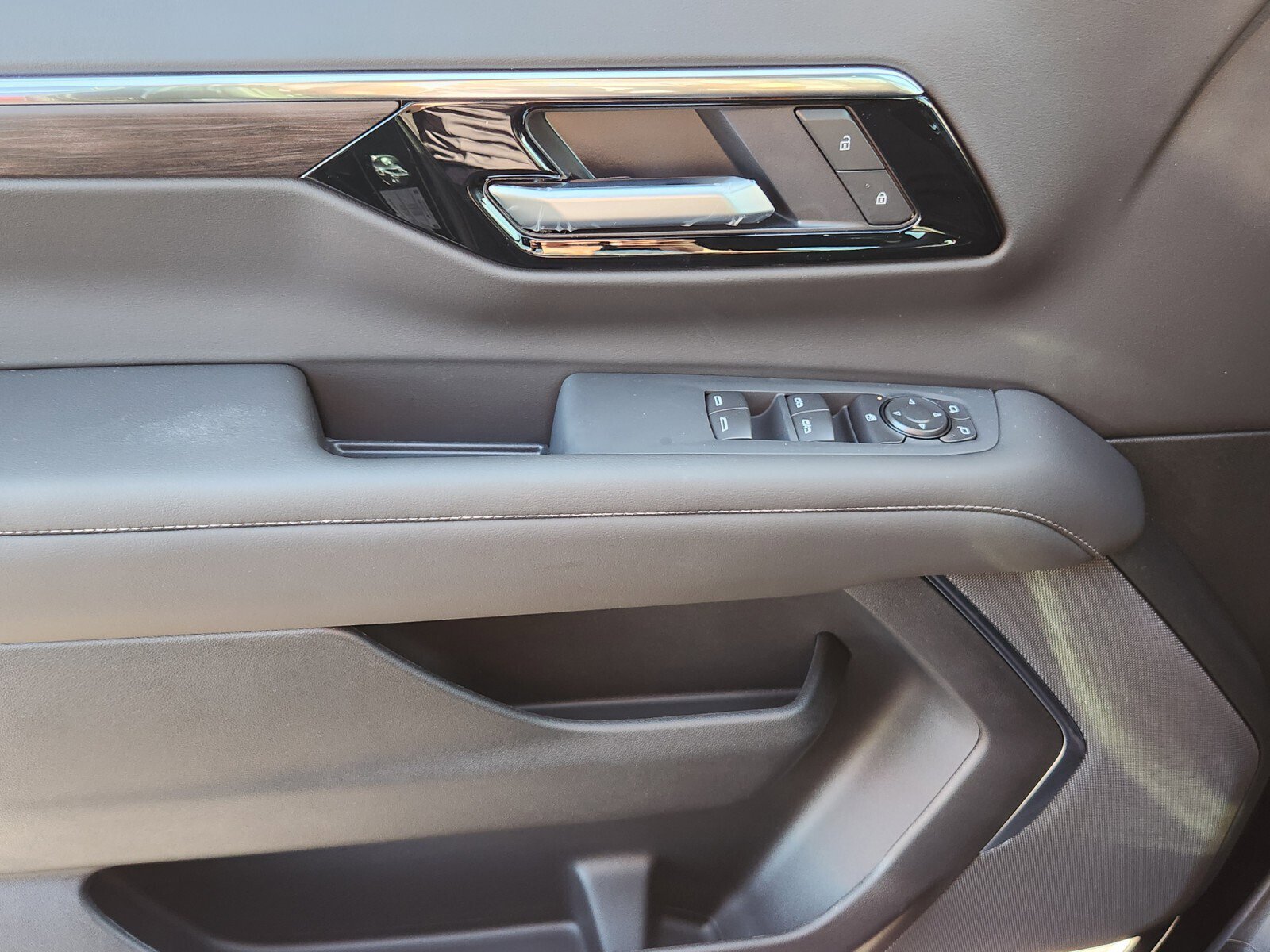 New 2026 Chevrolet Tahoe LS w/ Max Trailering Package image 12