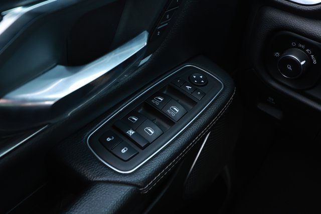 Used 2024 RAM 1500 Laramie RWD image 21
